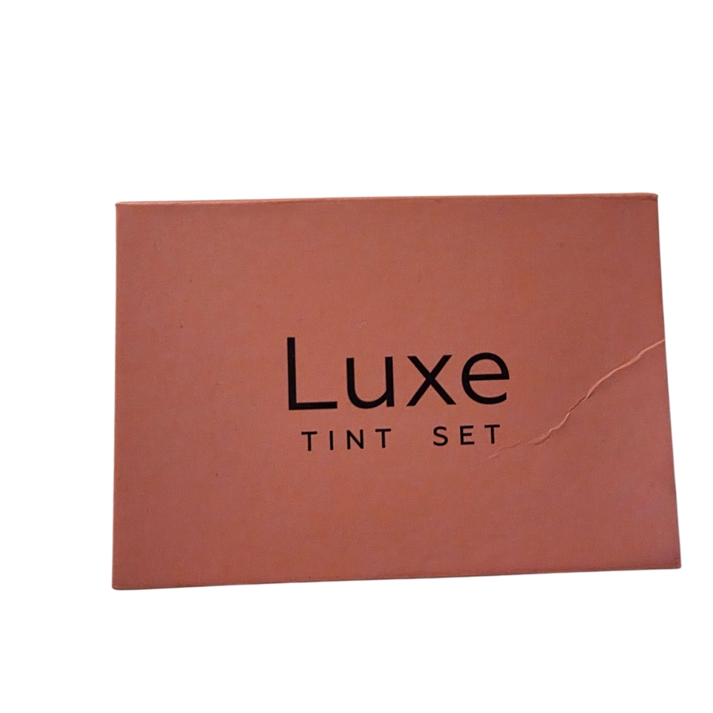 NWOT Luxe Tint Set, Black